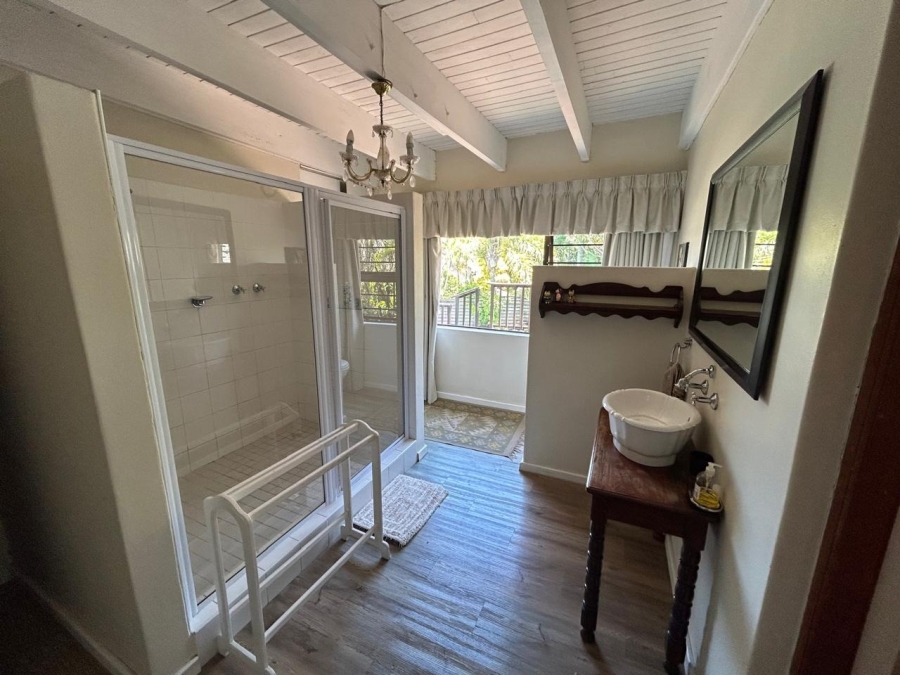 5 Bedroom Property for Sale in Blue Bend Eastern Cape